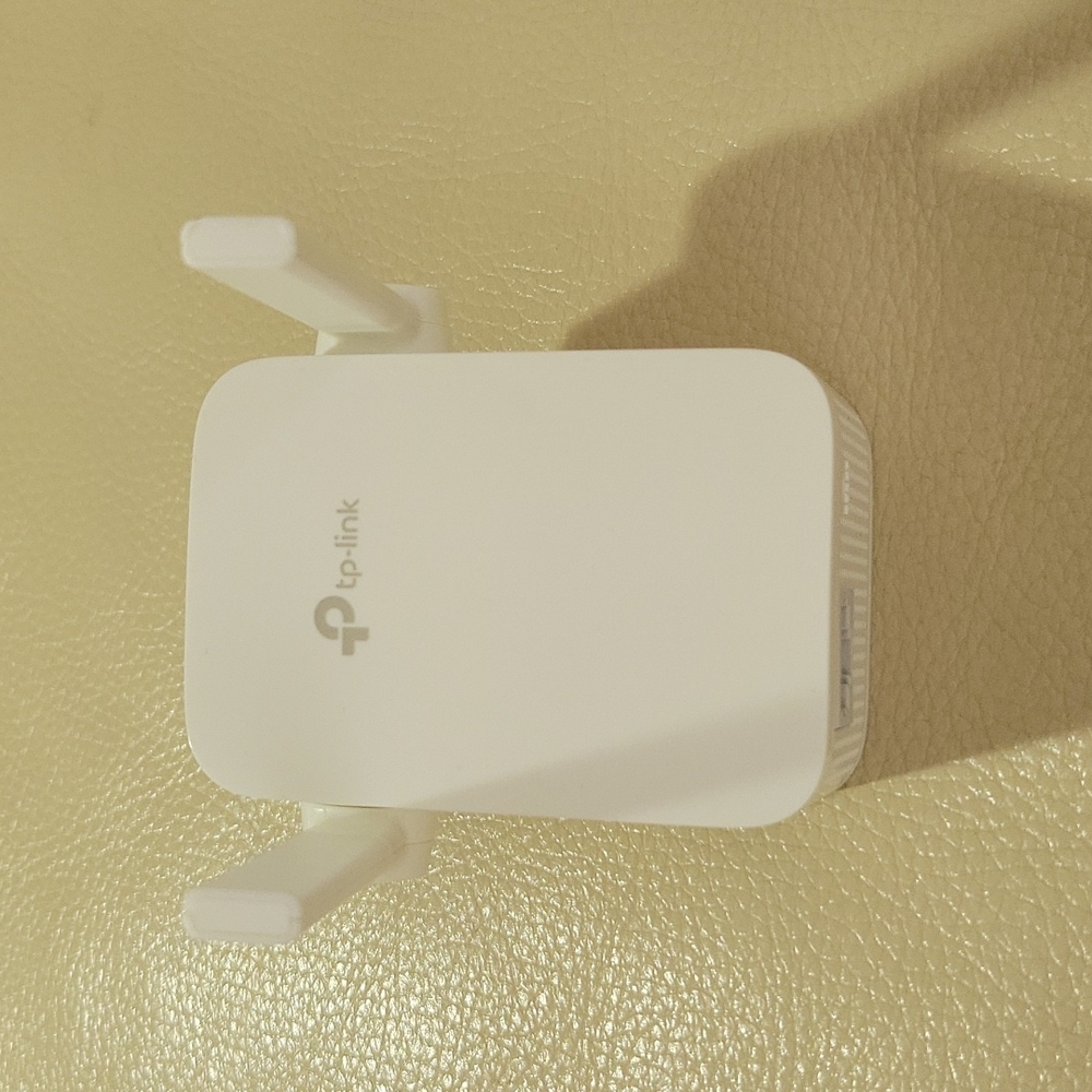 Wi-Fi Range Extender